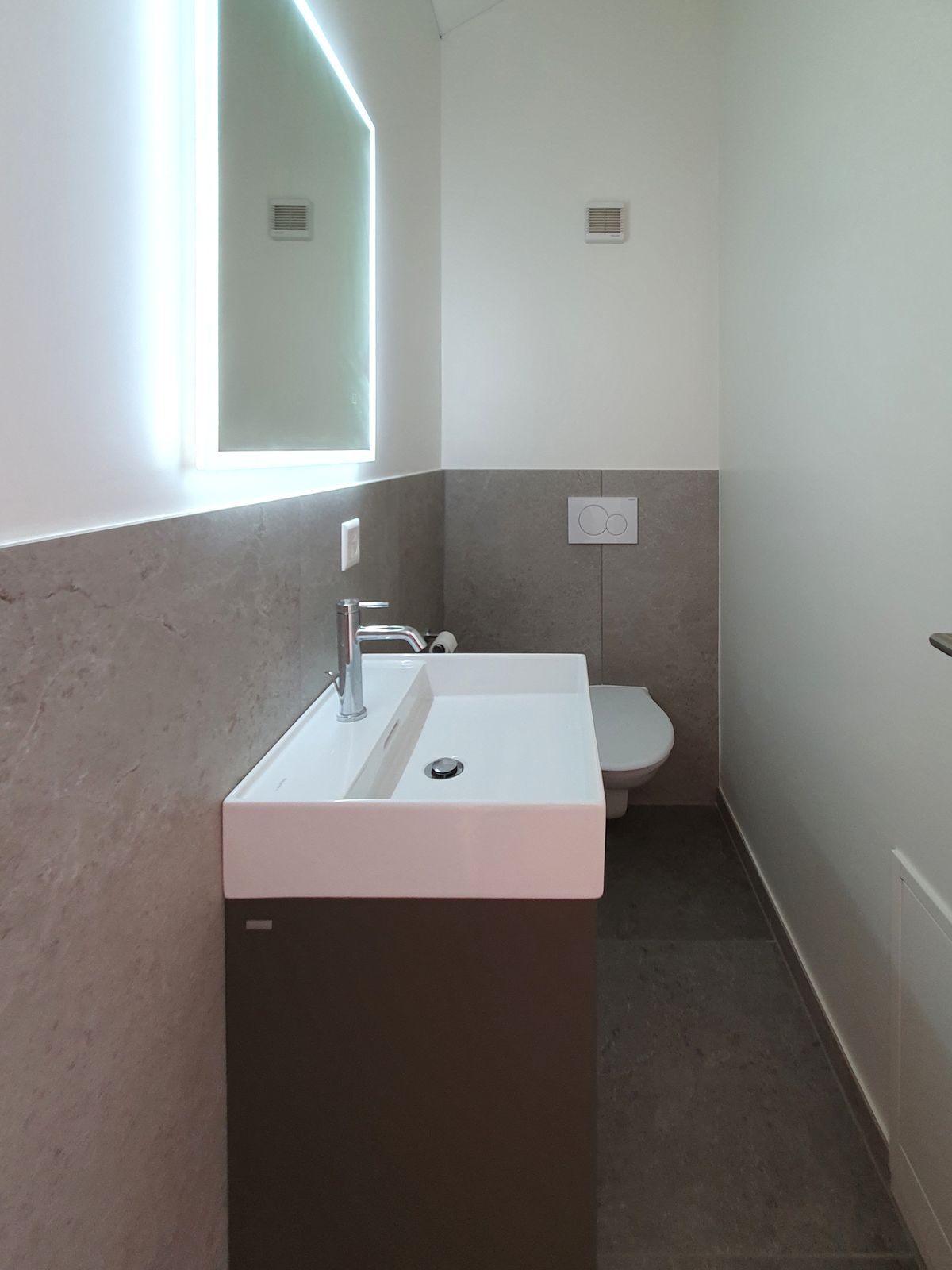 Superbe attique de 3.5 pièces avec balcon sud