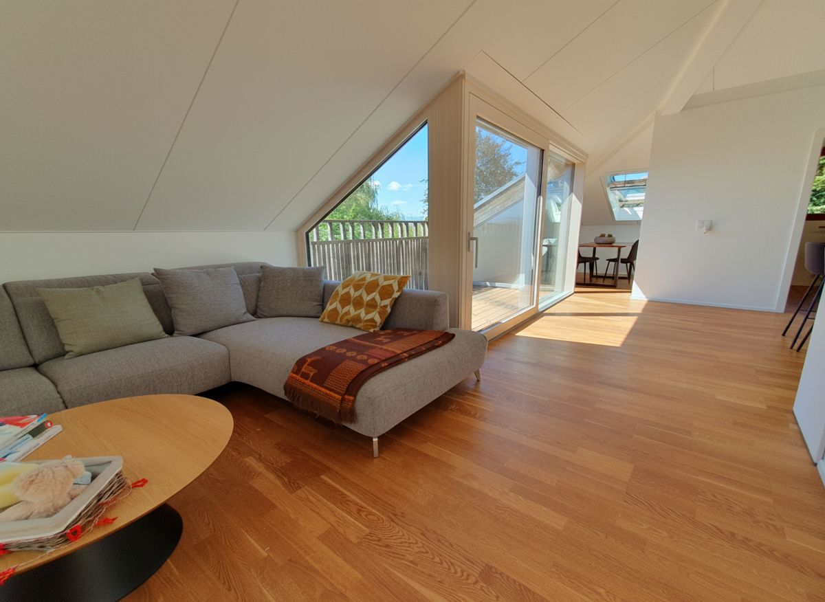 Superbe attique de 3.5 pièces avec balcon sud